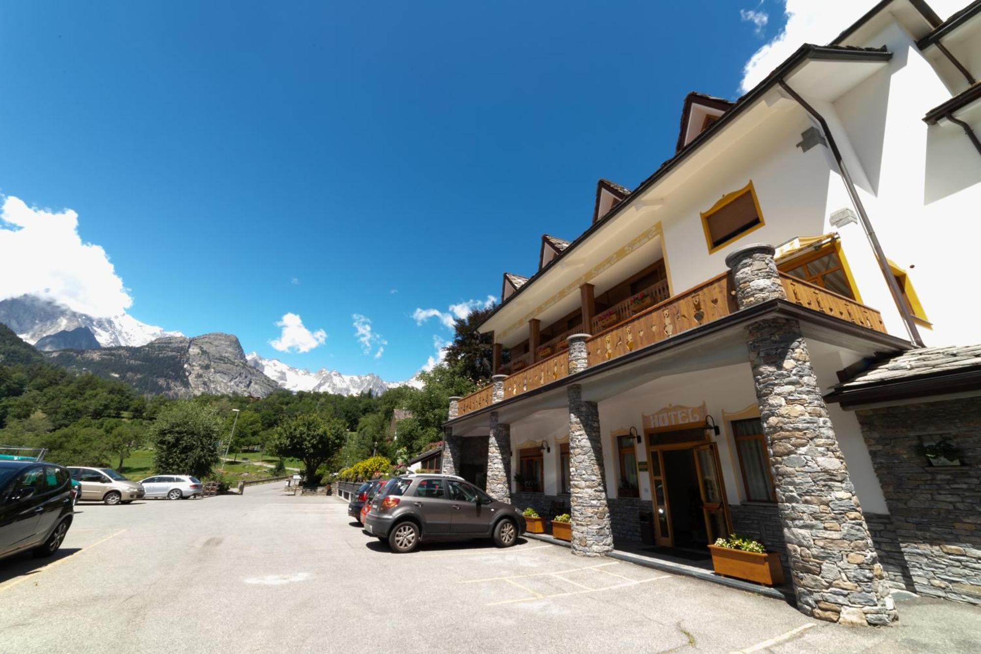 Hotel Beau Sejour Pre-Saint-Didier Exterior photo
