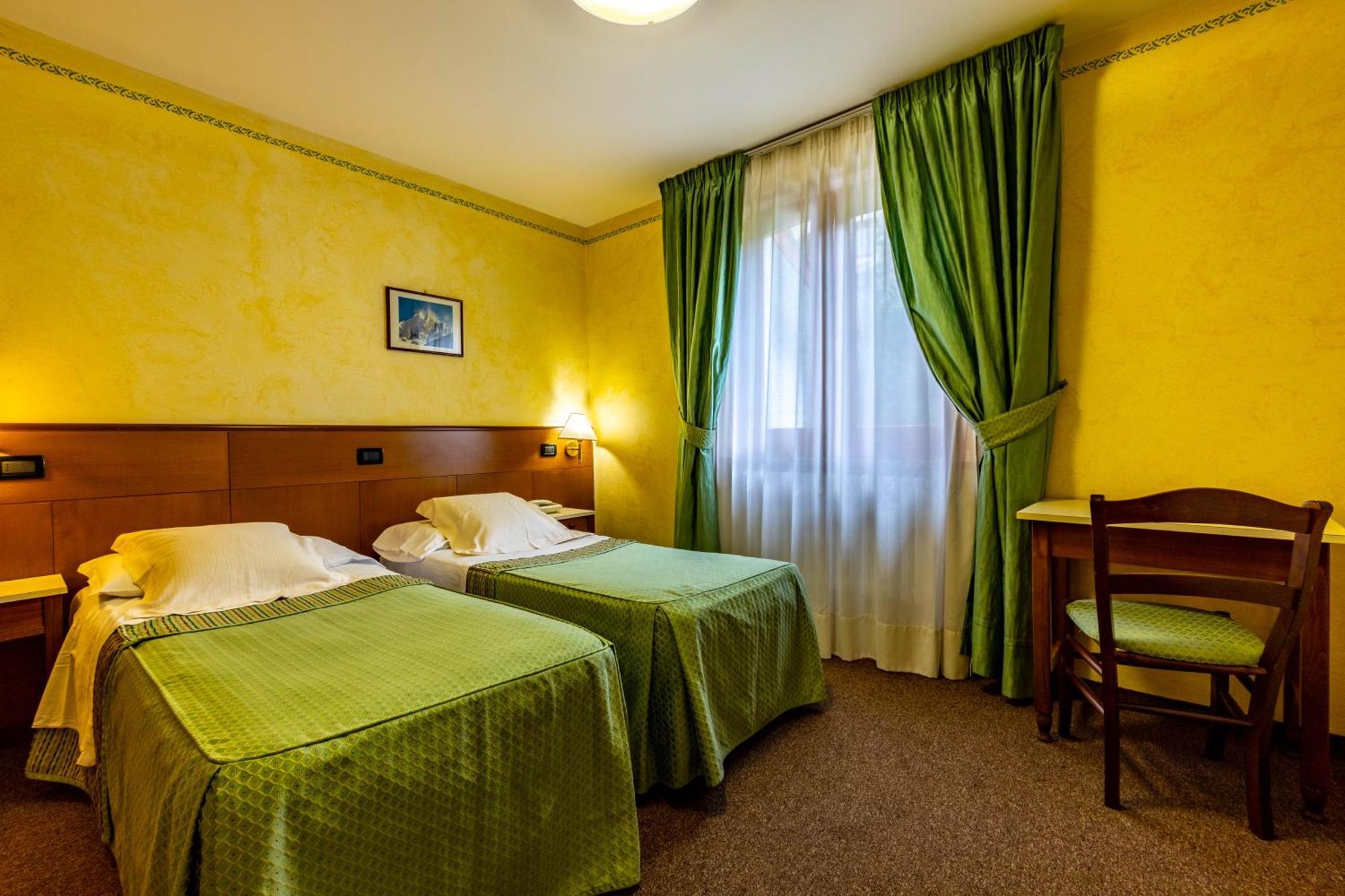 Hotel Beau Sejour Pre-Saint-Didier Exterior photo